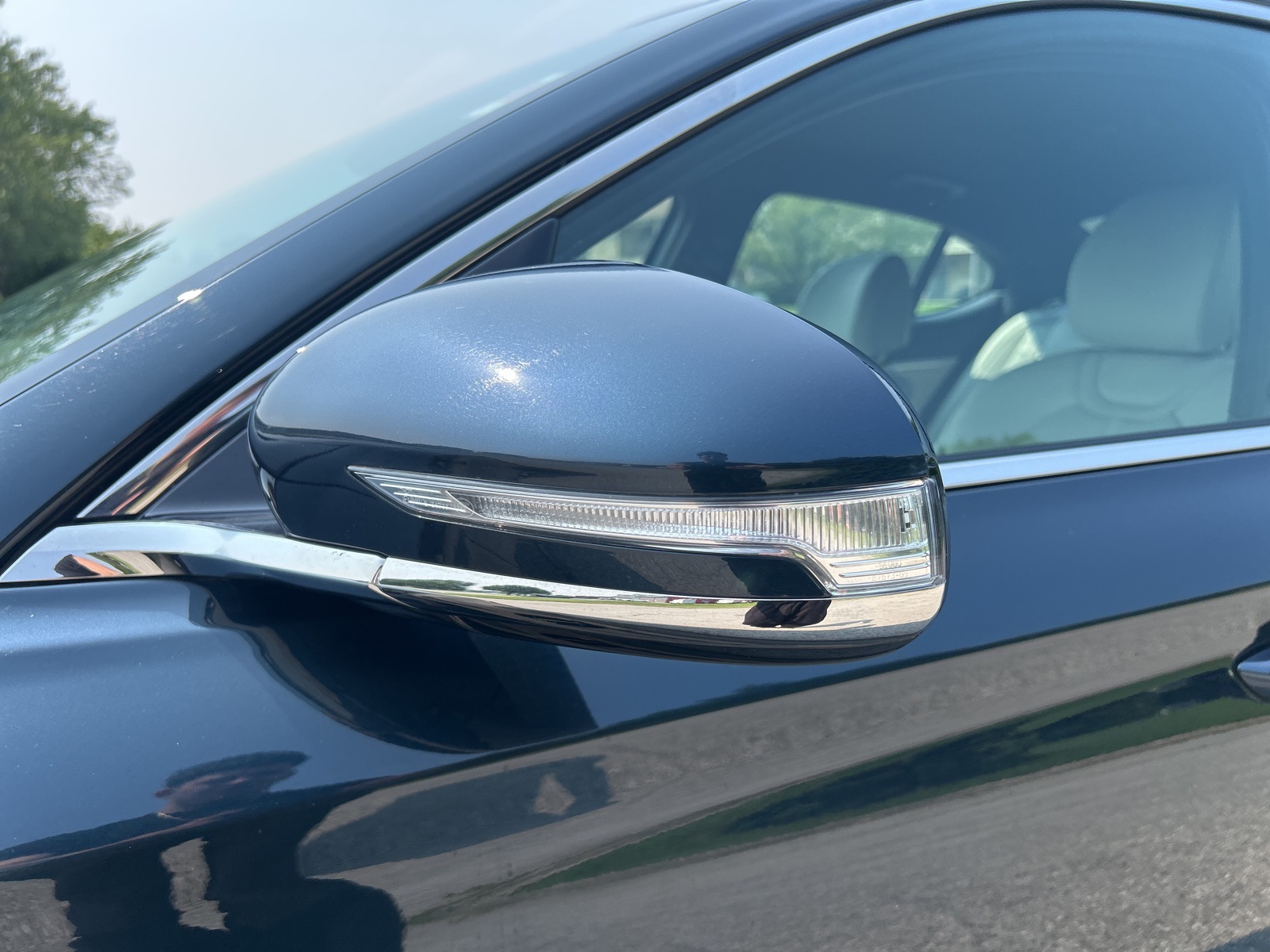 2025 Genesis G70 2.5T photo 11
