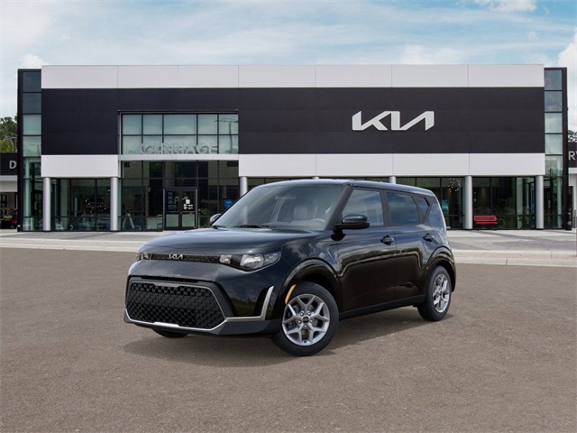 2025 Kia Soul LX's photo