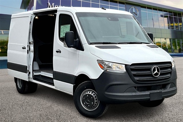 2024 Mercedes-Benz Sprinter 4500 Cargo Van 144 in WB