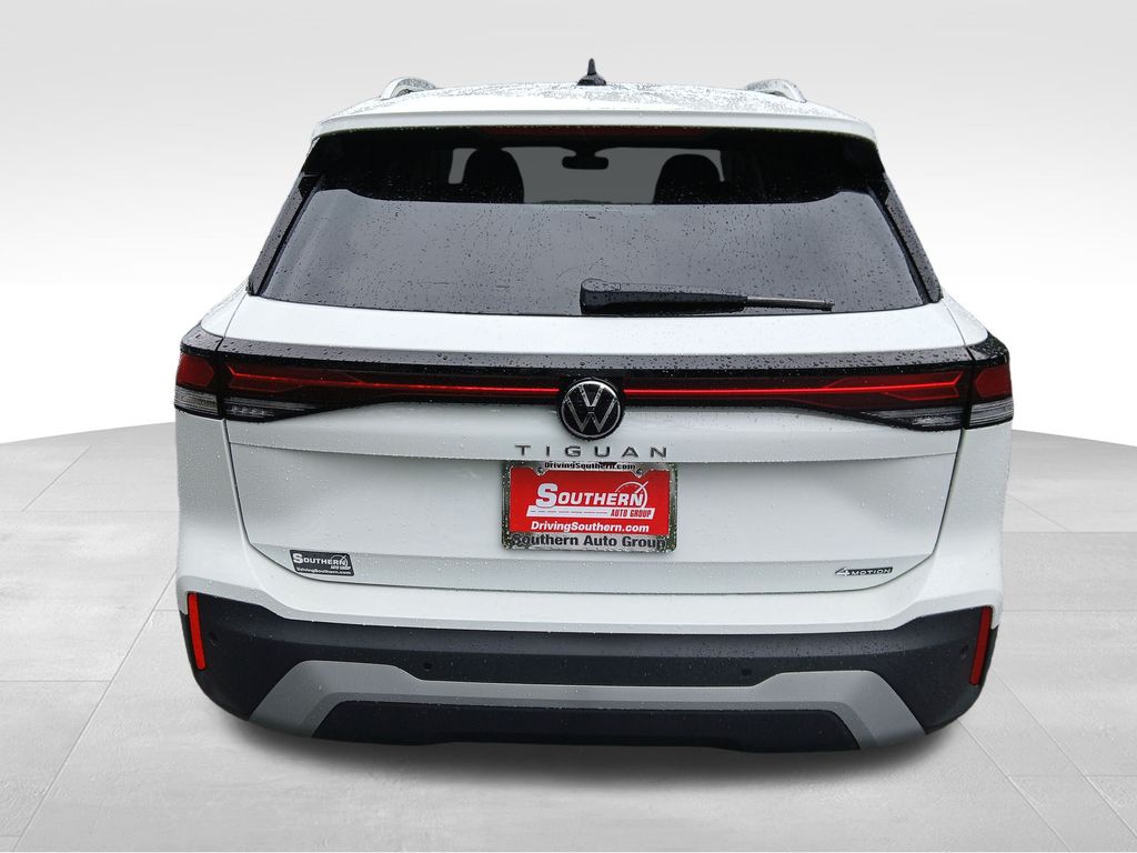 2025 Volkswagen Tiguan S photo 3