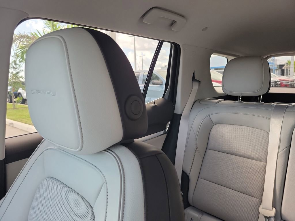 2026 Gmc Terrain Denali photo 12