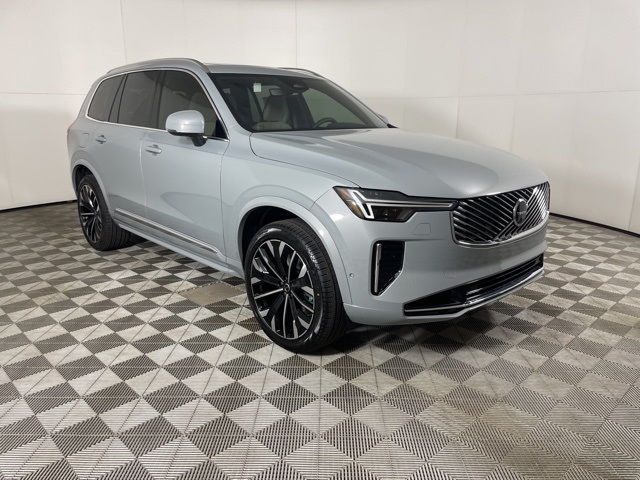 2025 Volvo XC90 T8 AWD Plus photo 2