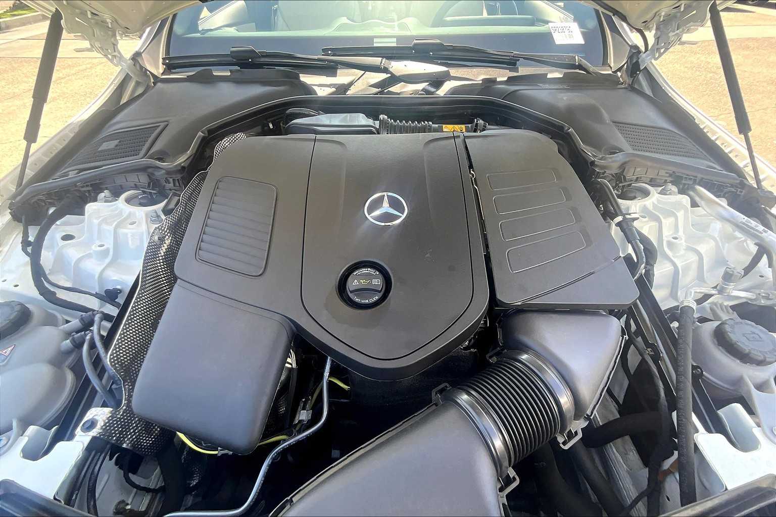 2025 Mercedes Benz C 300 photo 29