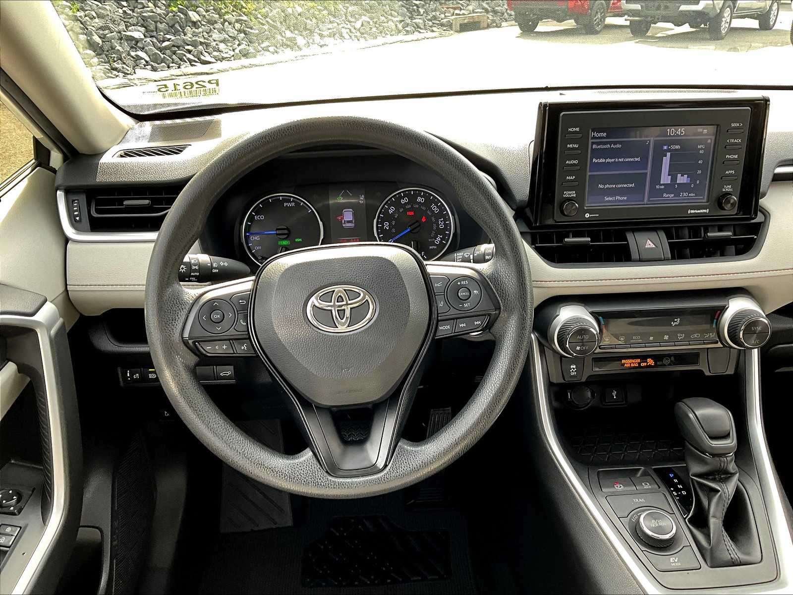 2021 Toyota RAV4 XLE photo 17