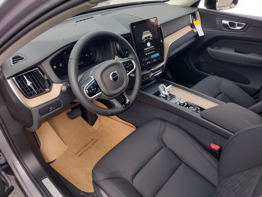 2026 VOLVO XC60 - Image 10