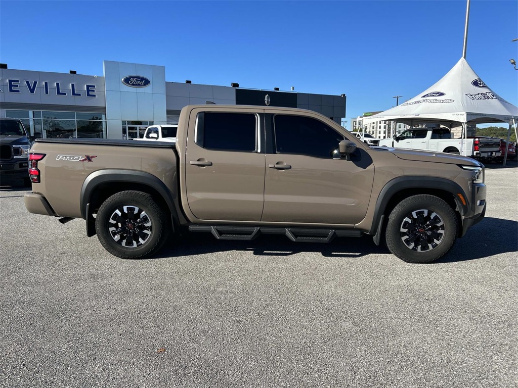 2023 Nissan Frontier PRO-X photo 3