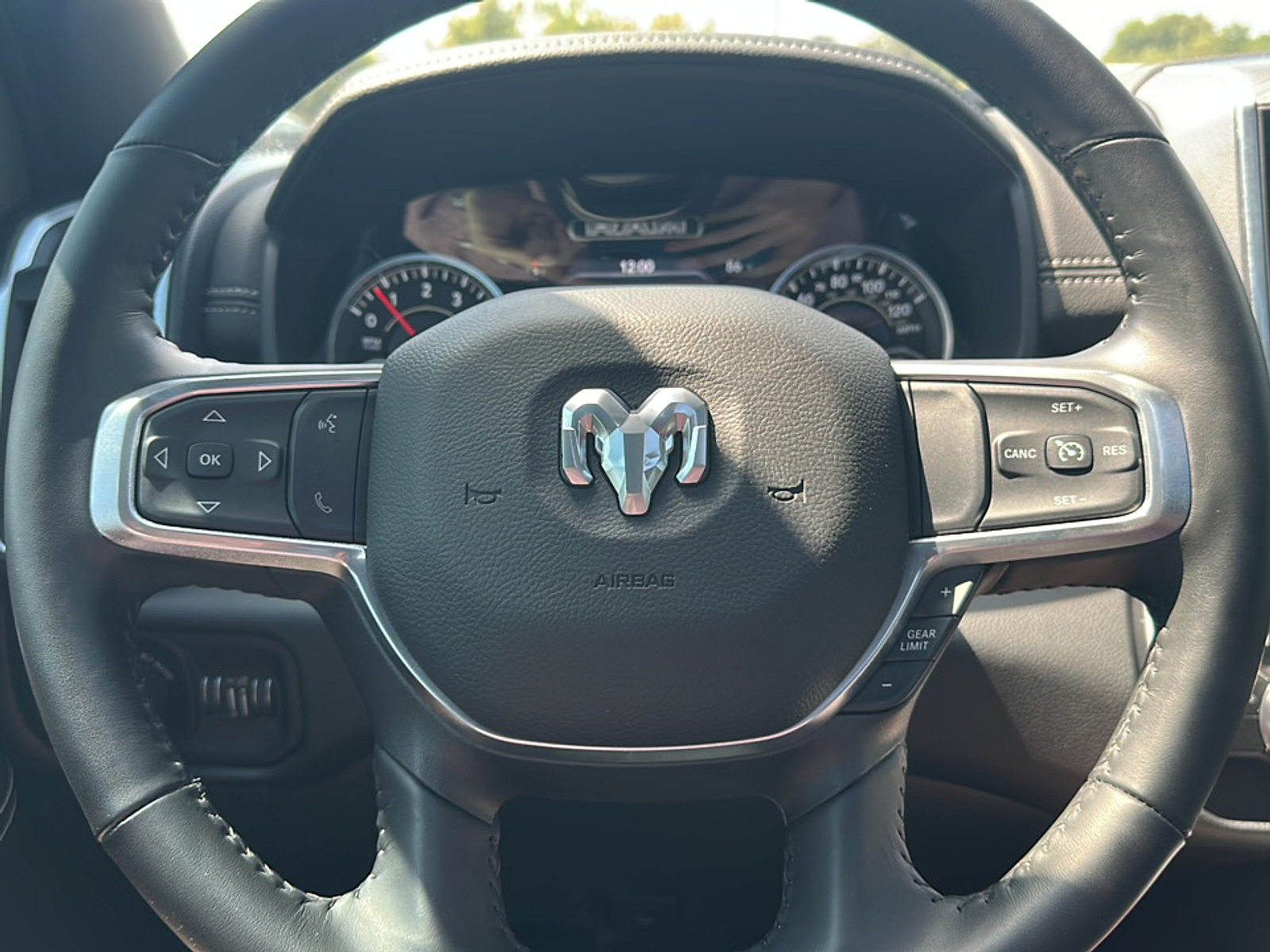 2024 Ram 2500 Laramie photo 9