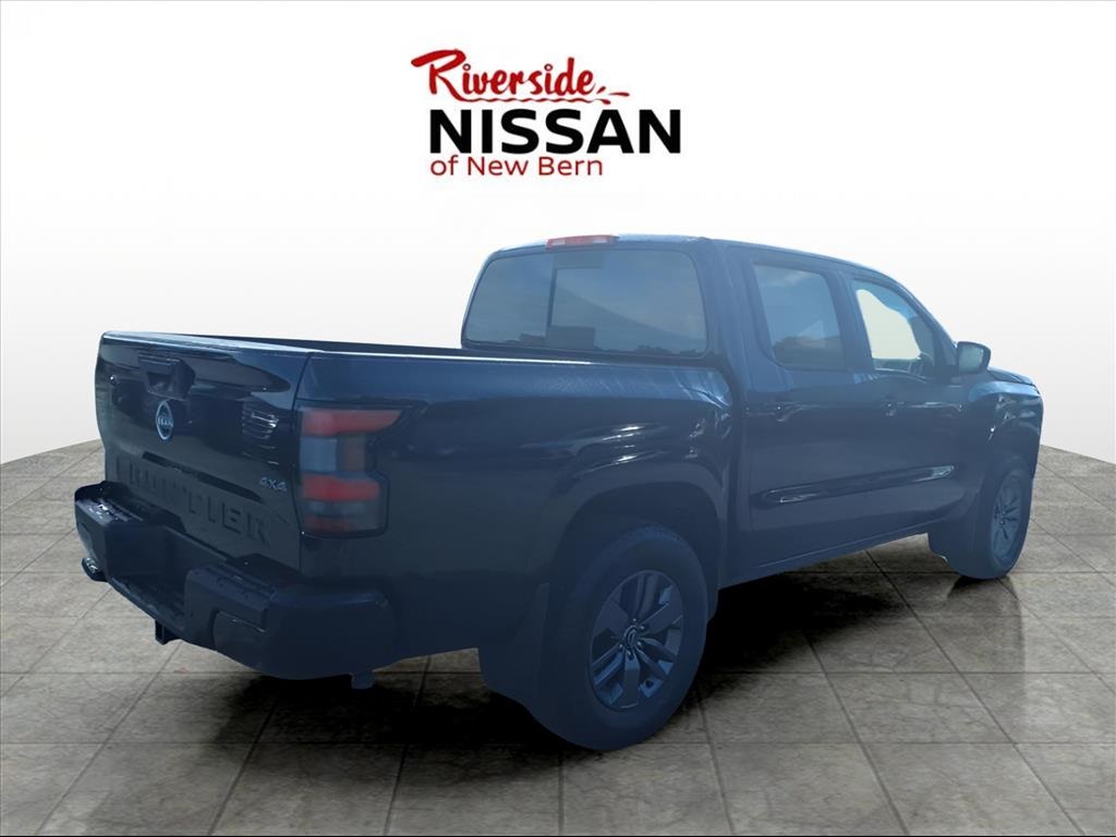 2026 Nissan Frontier SV photo 2