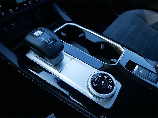 2025 Mitsubishi Outlander SE photo 21