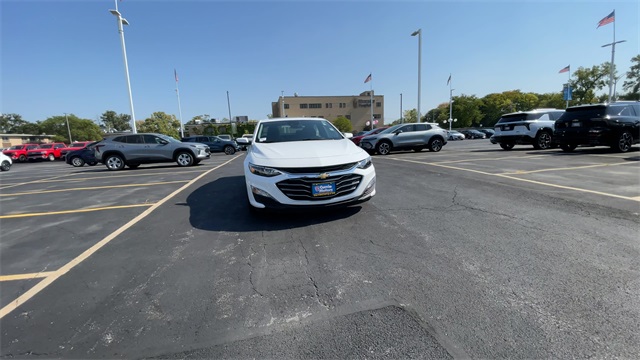 2024 CHEVROLET MALIBU - Image 3