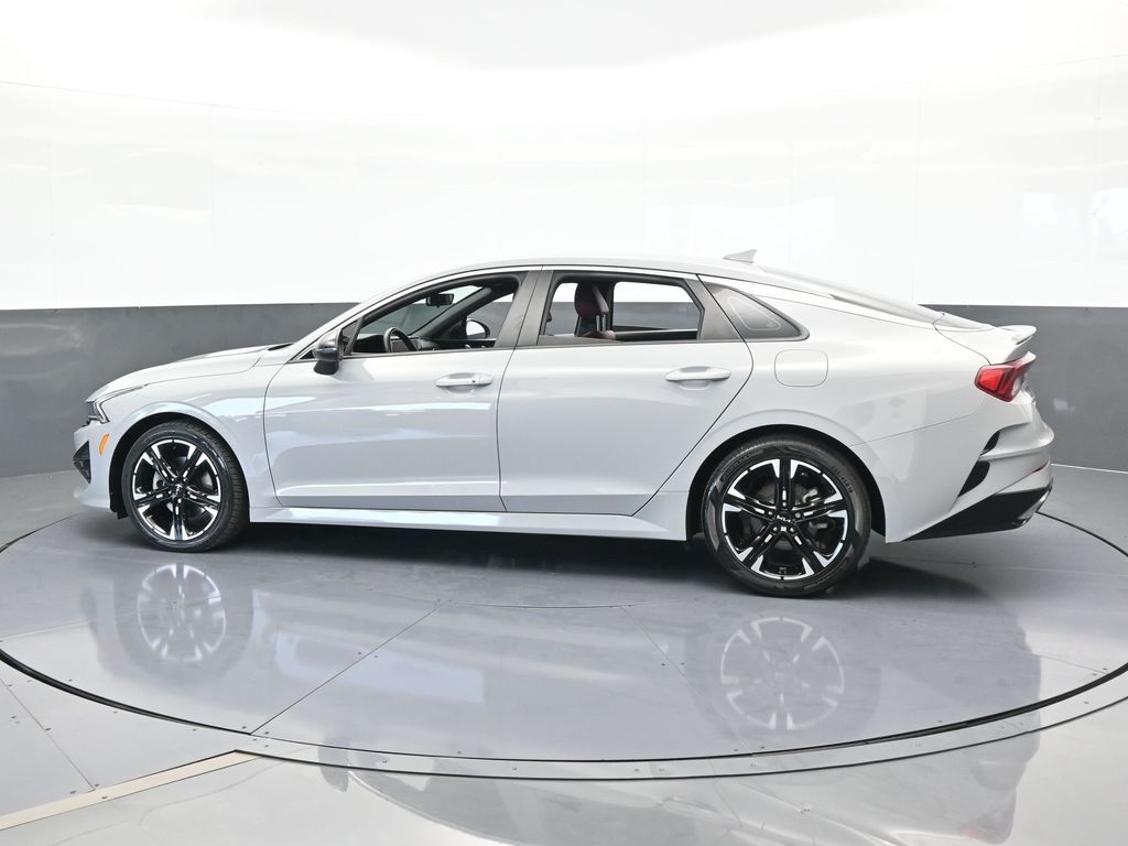 2023 Kia K5 GT-Line photo 3