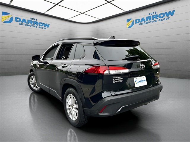 2024 Toyota Corolla Cross LE photo 3
