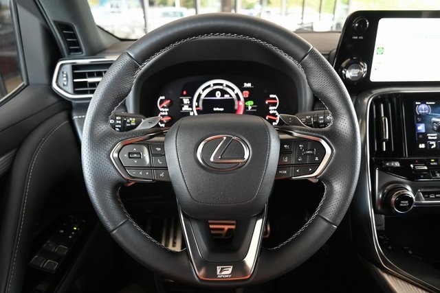 2024 Lexus LX 600 F SPORT photo 25