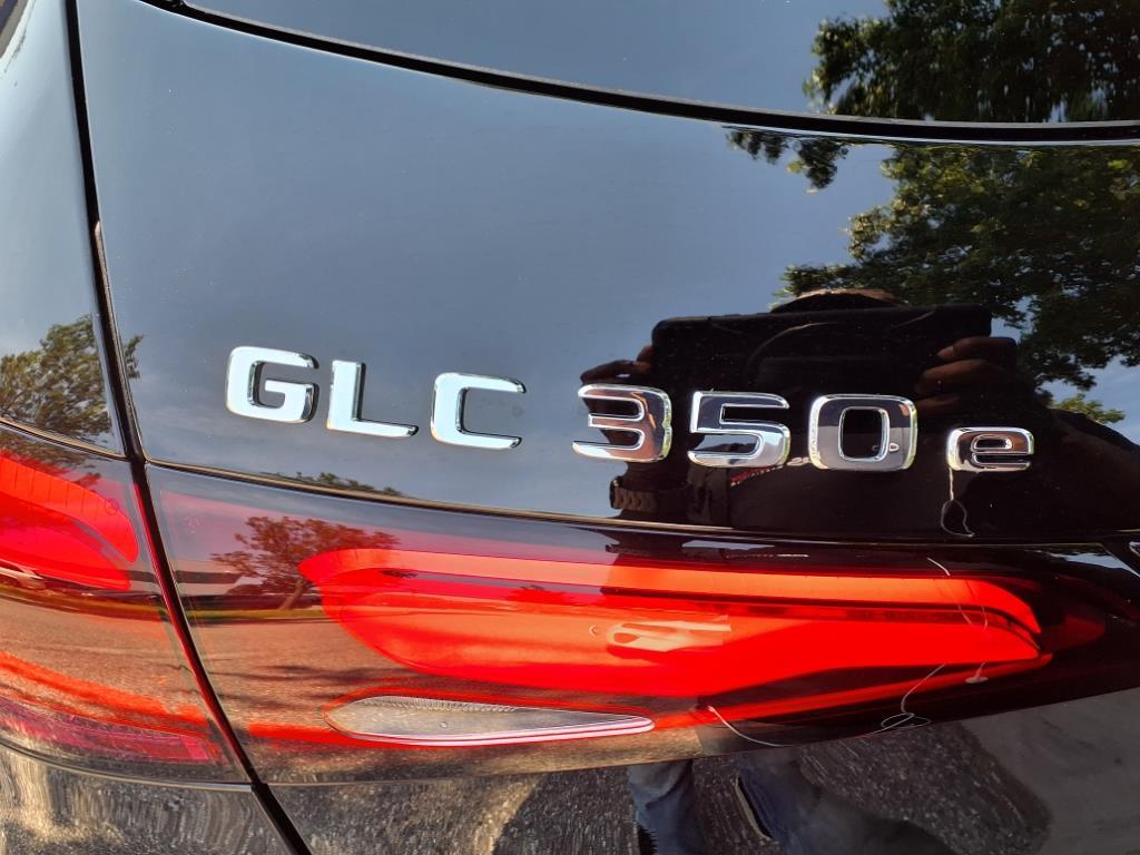 2025 Mercedes Benz GLC 350e 4MATIC photo 7