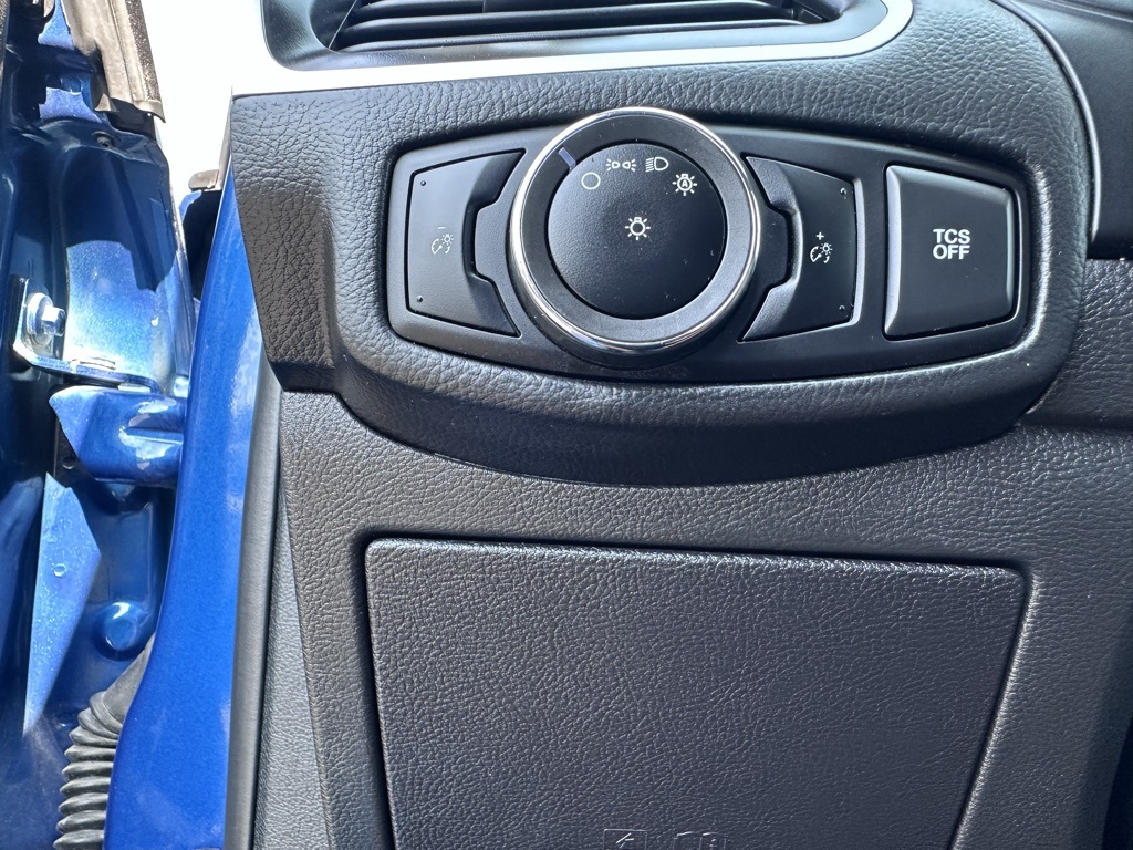 2023 Ford Edge SEL photo 4