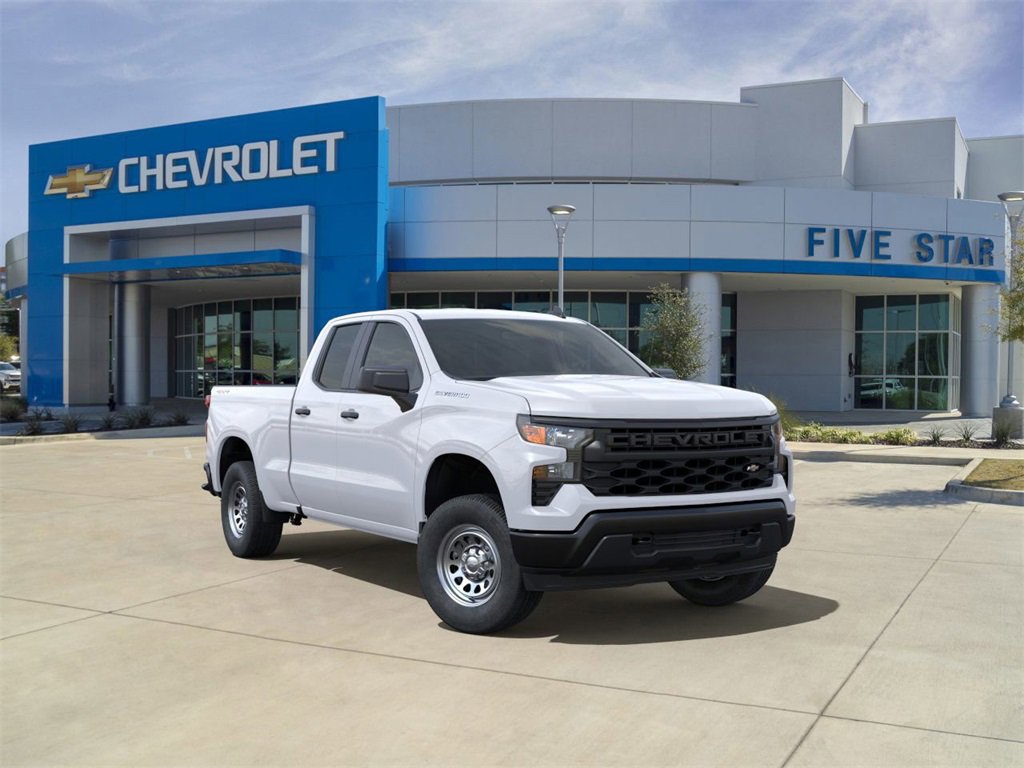 New 2025 Summit White Chevrolet WT image 1