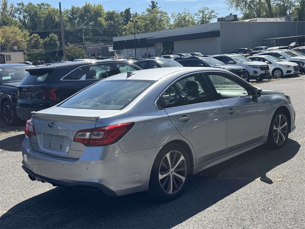 2018 Subaru Legacy 2.5i Limited photo 4