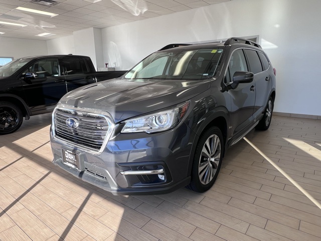 2022 Subaru Ascent Limited photo 3