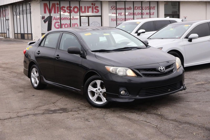 Used 2013 Toyota Corolla S with VIN 2T1BU4EE7DC930241 for sale in Hazelwood, MO