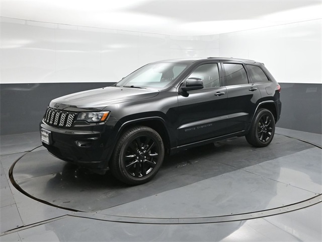 2018 Jeep Grand Cherokee Altitude's photo
