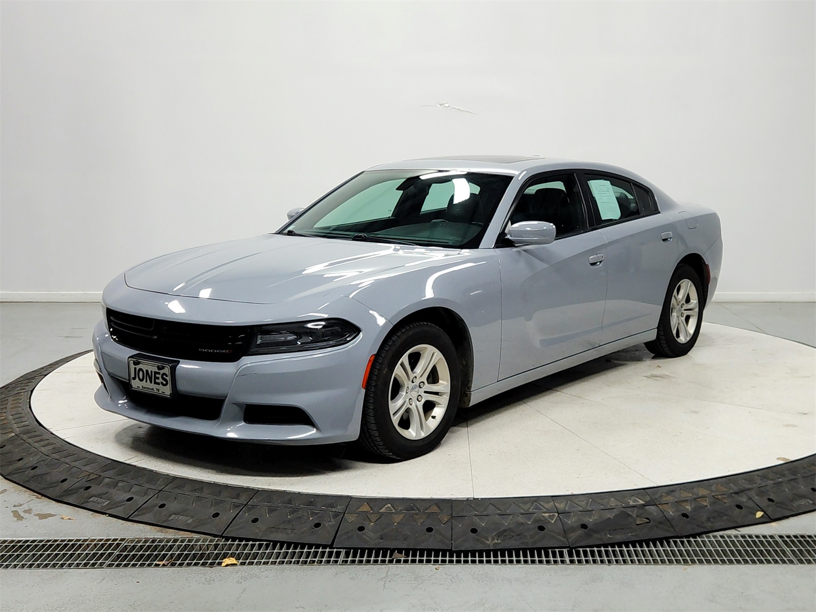 2021 Dodge Charger SXT photo 3