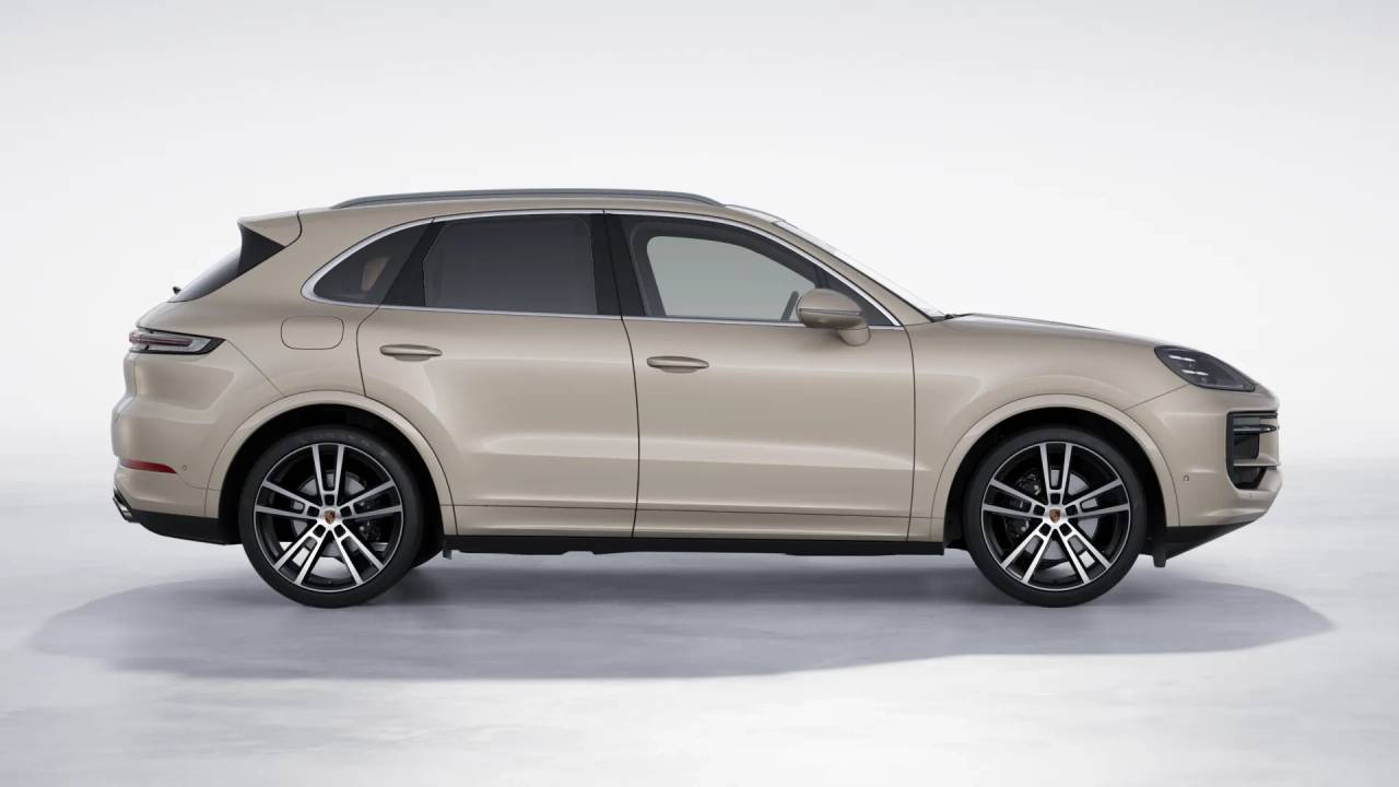 2026 Porsche Cayenne photo 7
