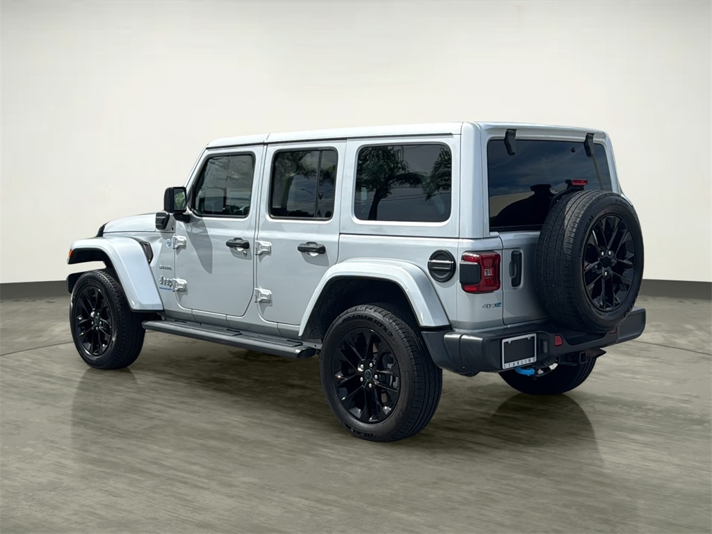 2024 Jeep Wrangler Sahara 4xe photo 6