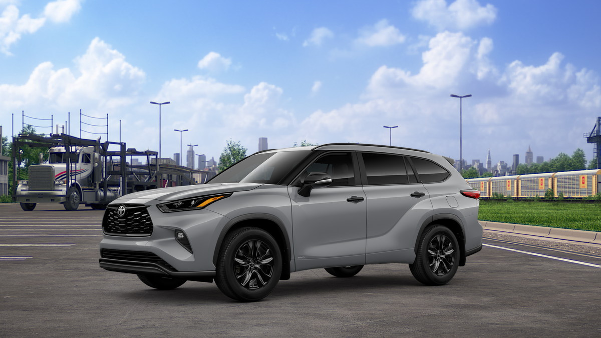 2025 Toyota Highlander Hybrid XLE photo 2