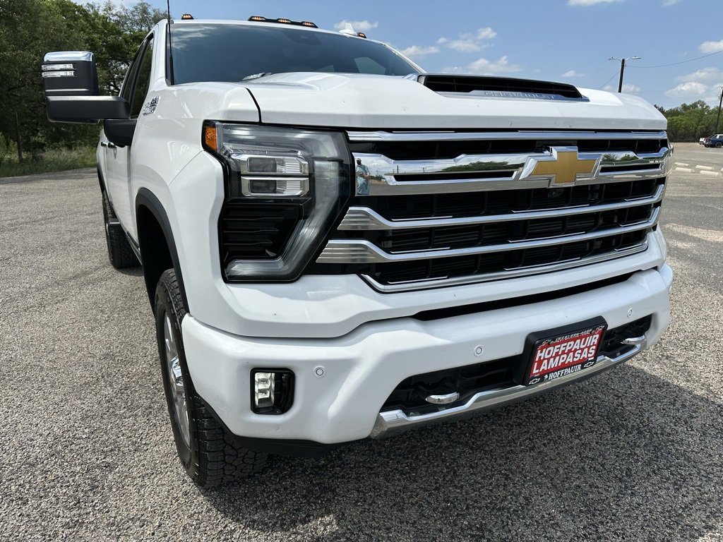 2025 Chevrolet Silverado 2500HD High Country photo 6