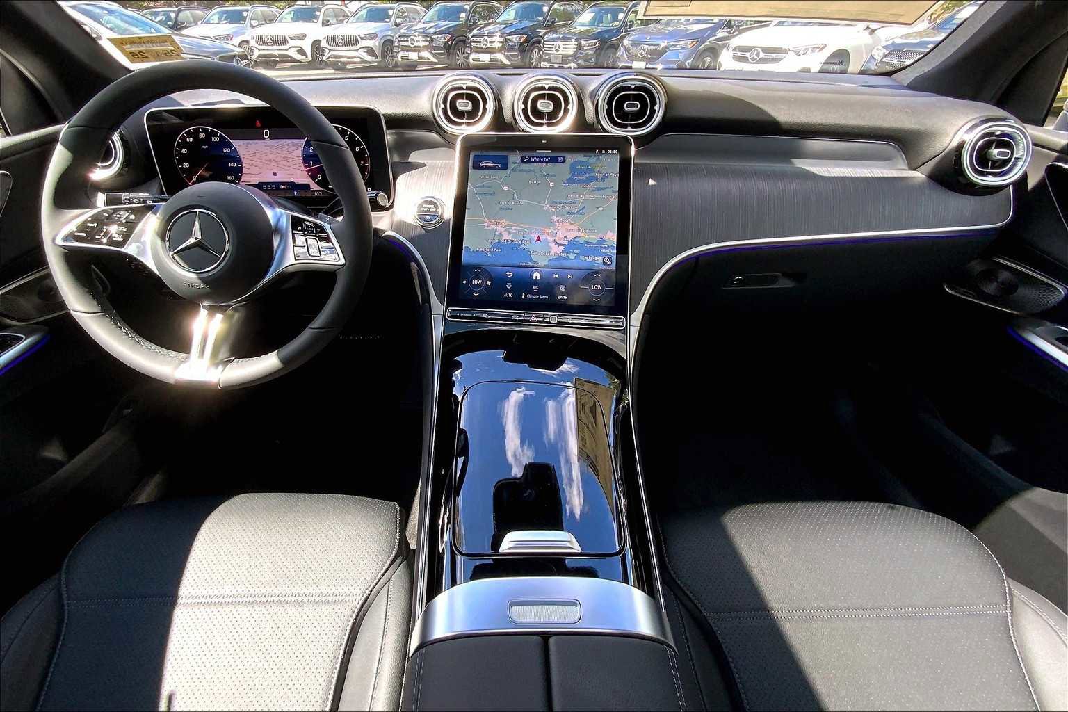 2026 Mercedes Benz GLC 300 4MATIC photo 2