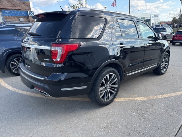 2019 Ford Explorer Platinum photo 4