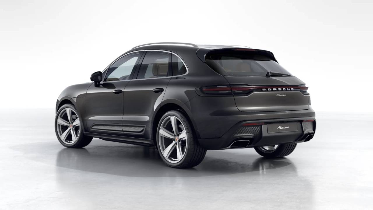 2026 Porsche Macan Base photo 2