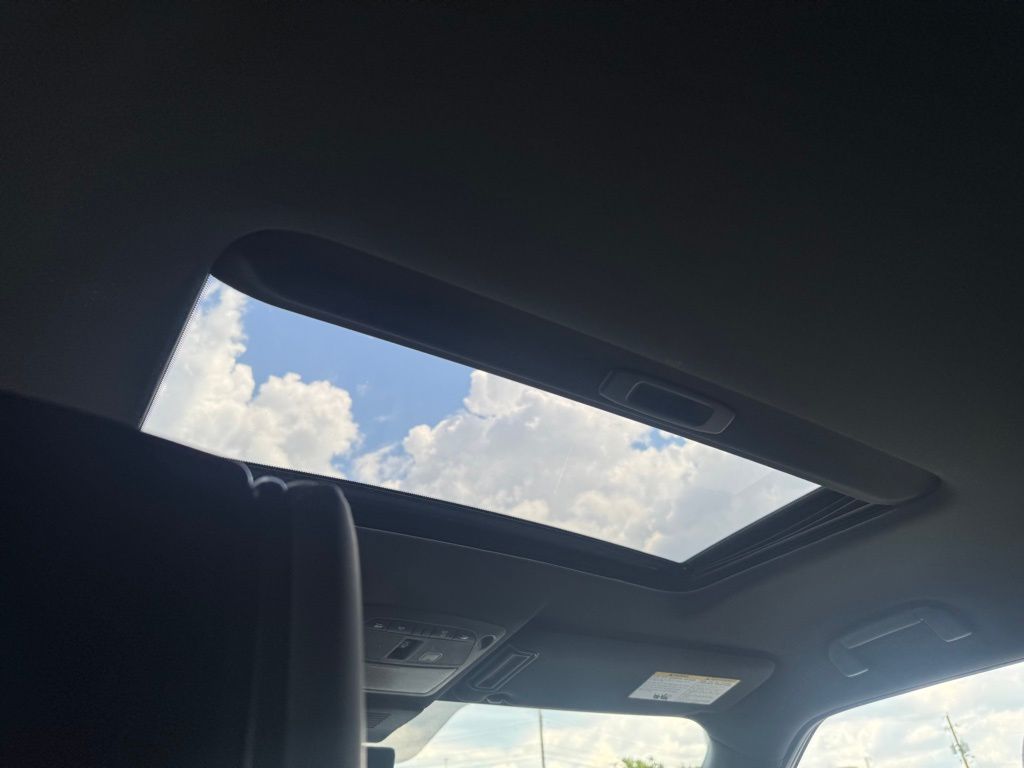 2022 Infiniti QX80 Sensory photo 11