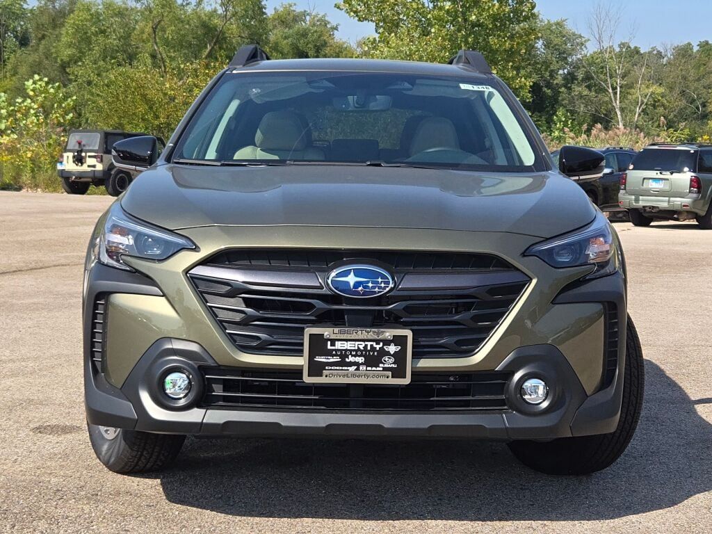 2025 Subaru Outback Premium photo 2