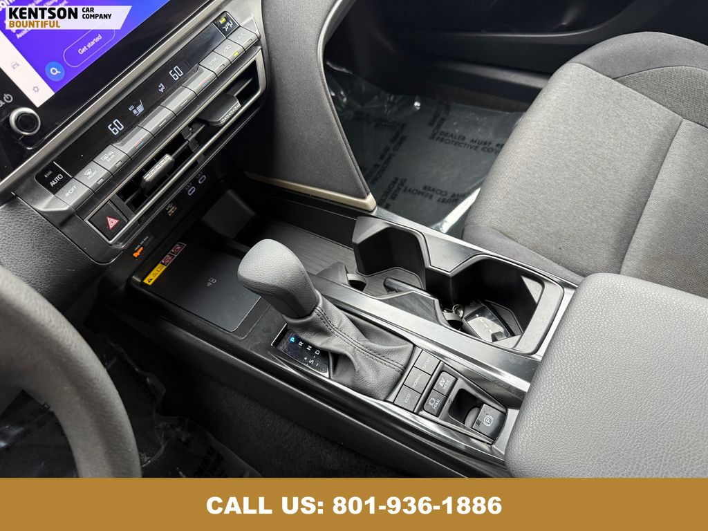 2025 Toyota Camry LE photo 20