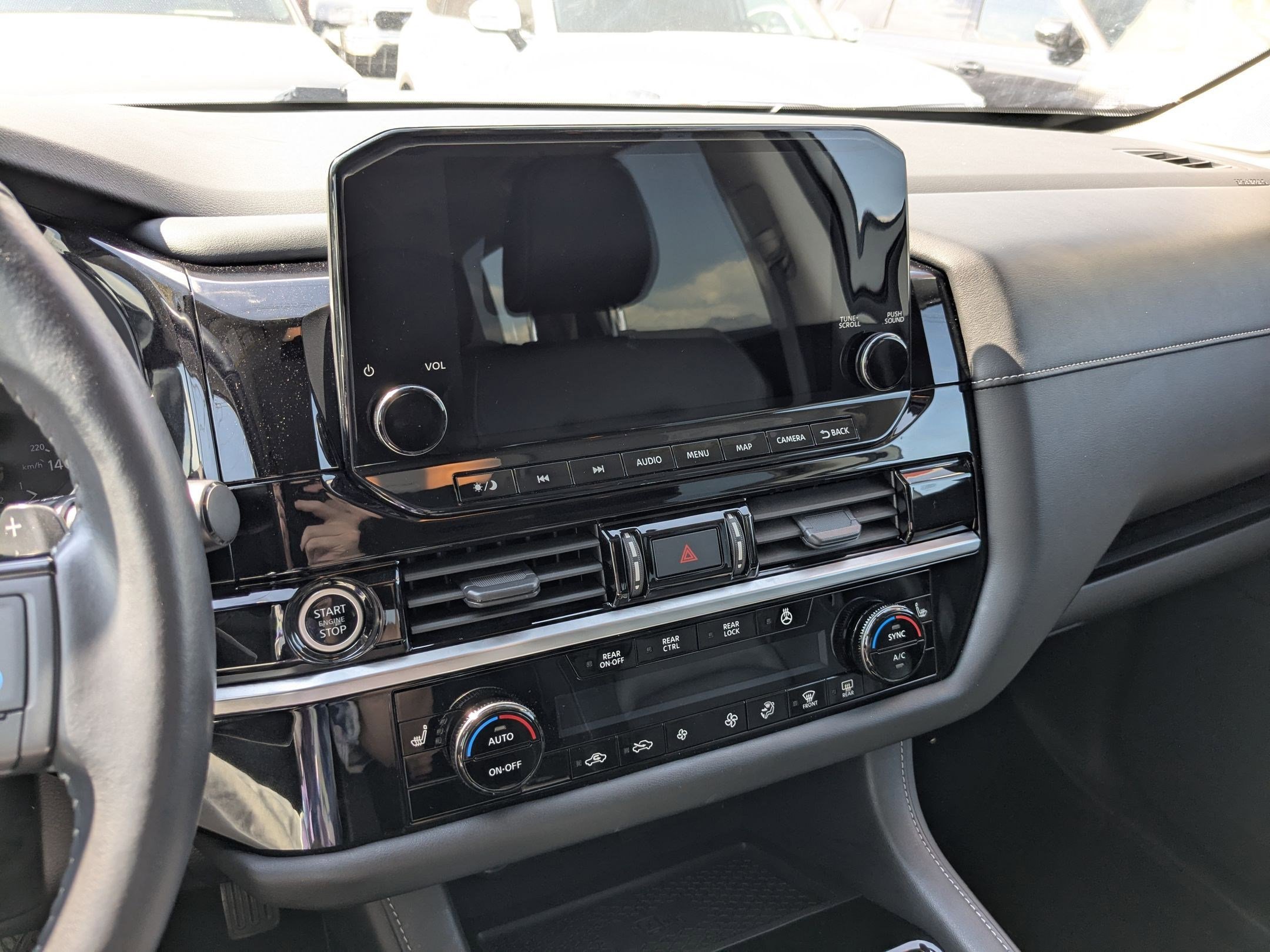 2023 Nissan Pathfinder SL photo 15