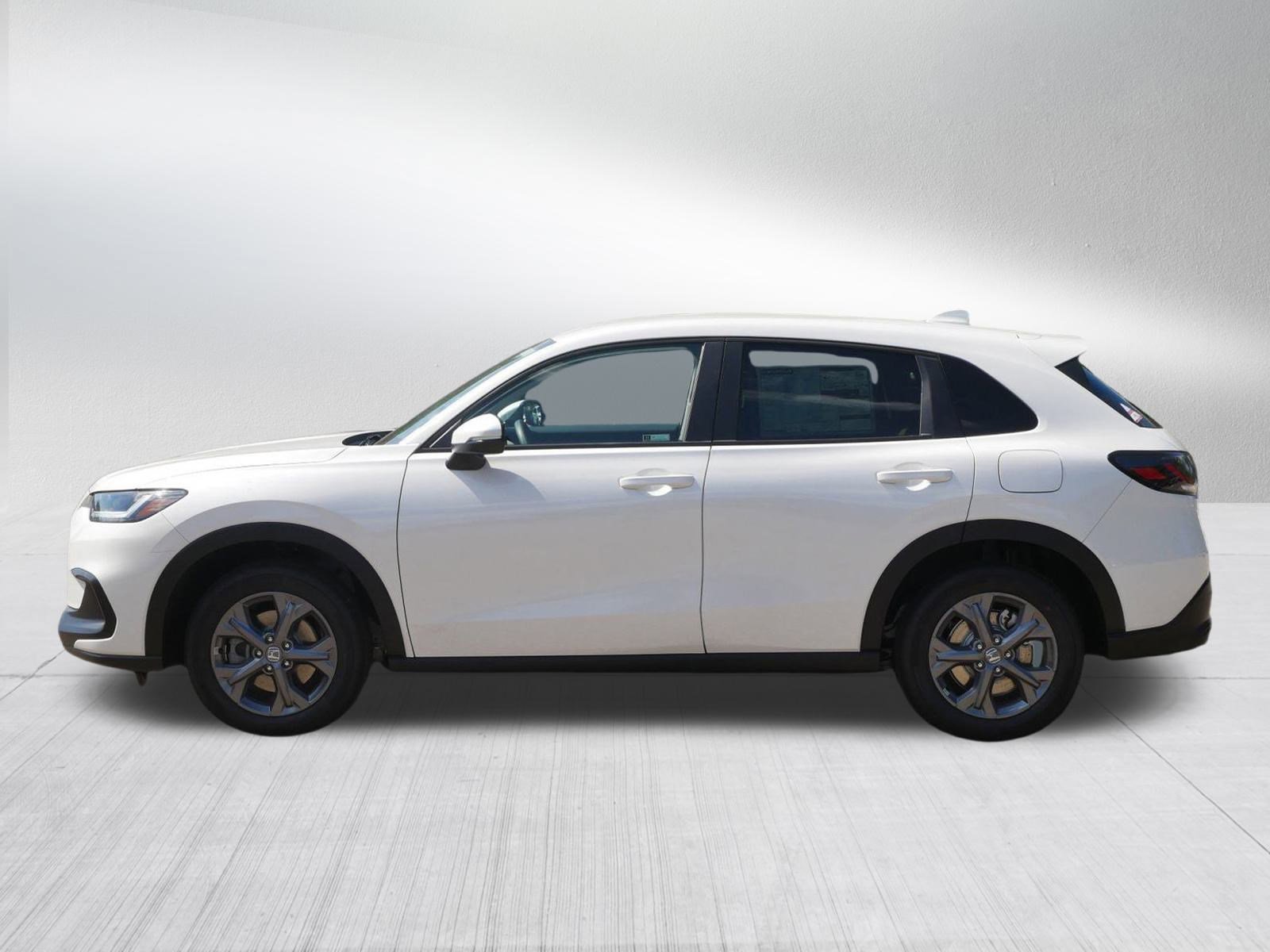2026 Honda HR-V LX photo 4