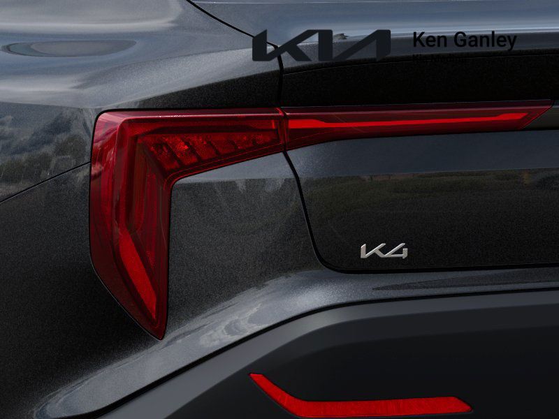2025 Kia K4 LXS photo 11