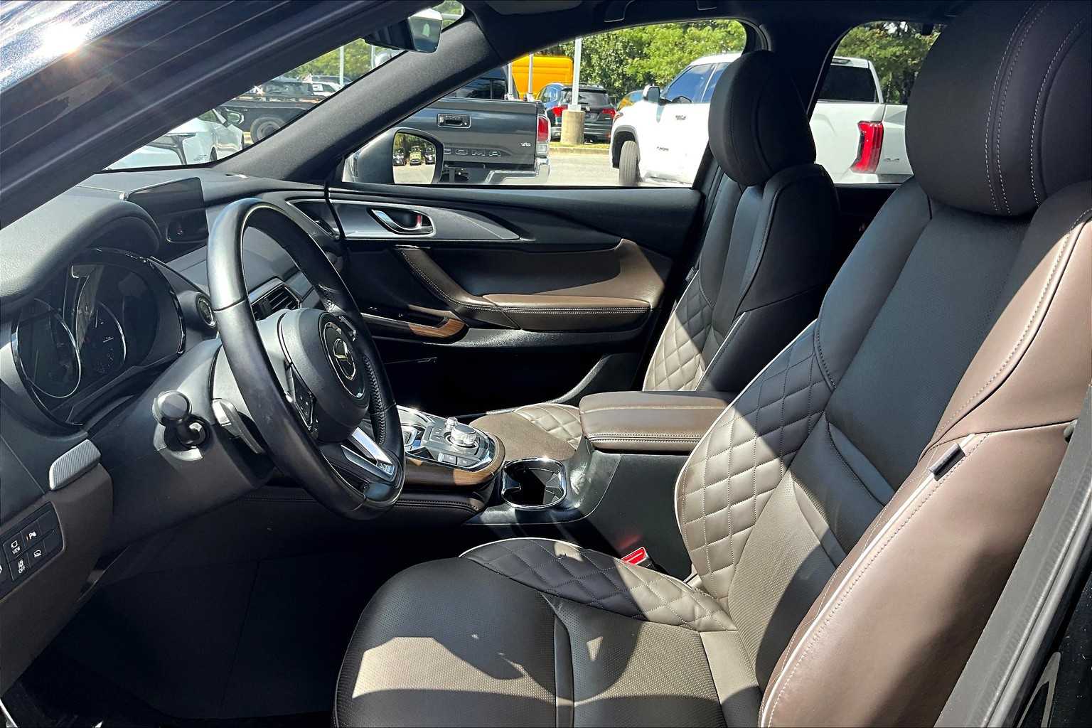 2023 Mazda CX-9 Signature photo 5