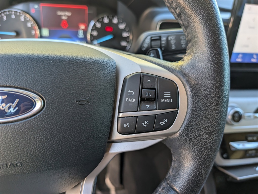 2020 Ford Explorer XLT photo 26