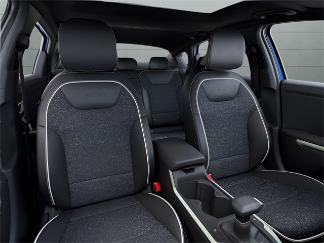 2025 Kia K4 GT-Line photo 15