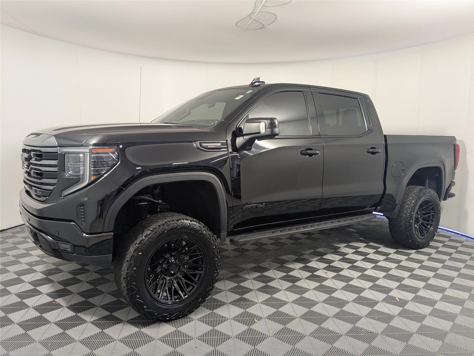 2024 GMC Sierra 1500 AT4's photo