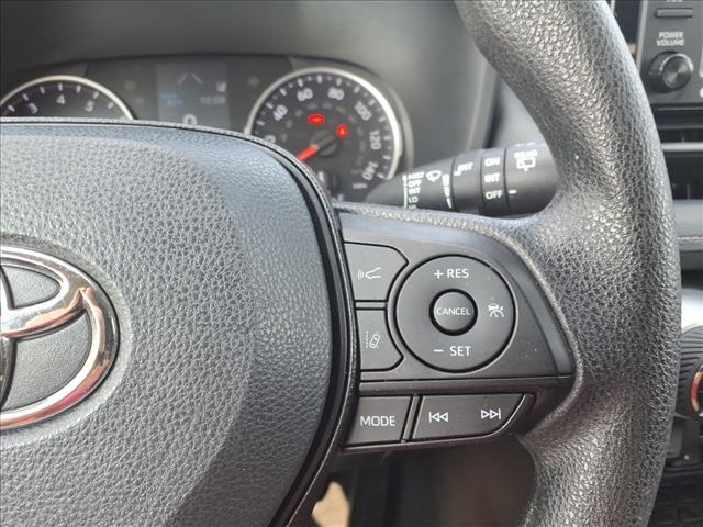 2021 Toyota RAV4 XLE photo 22