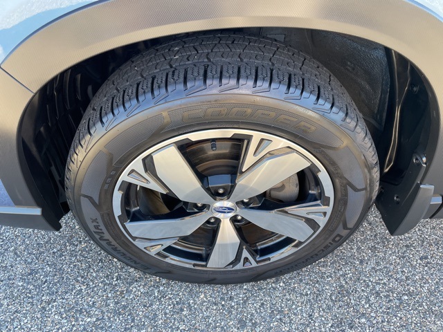 2020 Subaru Forester Touring photo 32