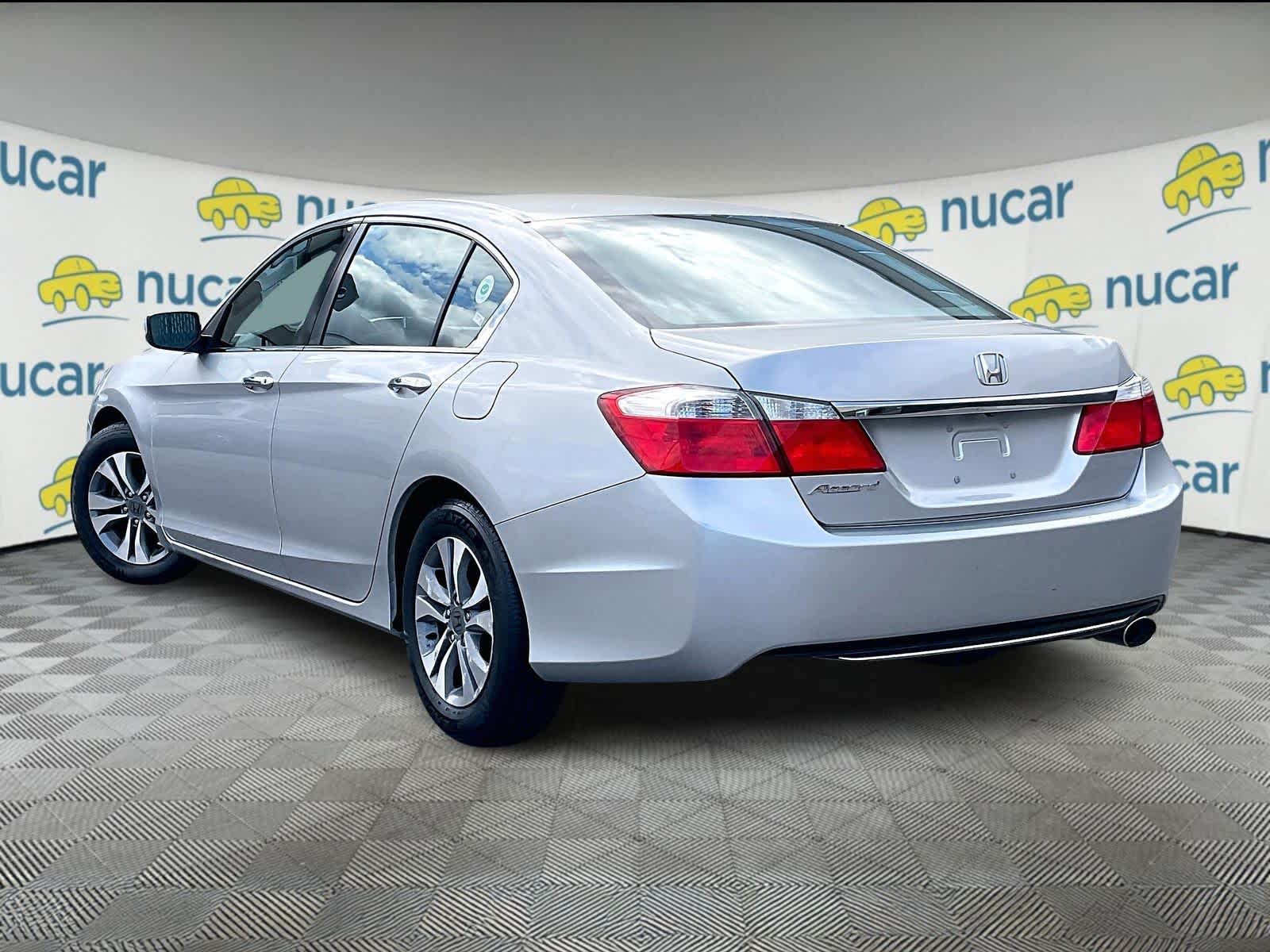 2015 Honda Accord LX photo 4