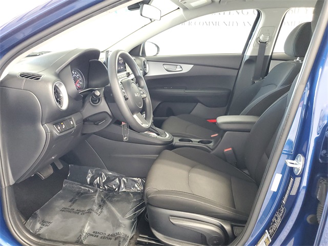 2023 Kia Forte LXS photo 9