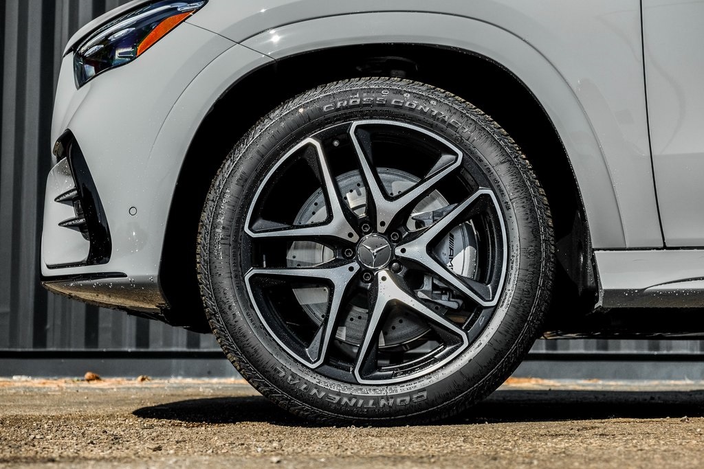 2026 Mercedes Benz GLE 53 AMG photo 3