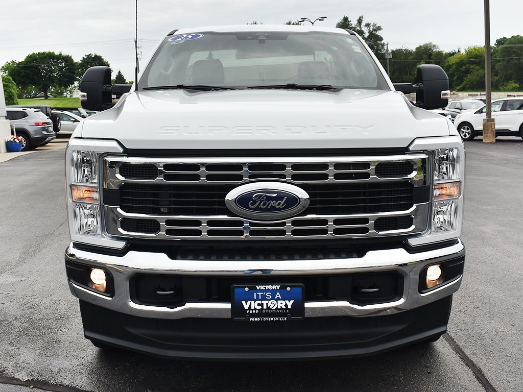 2025 Ford F-350 XLT photo 24
