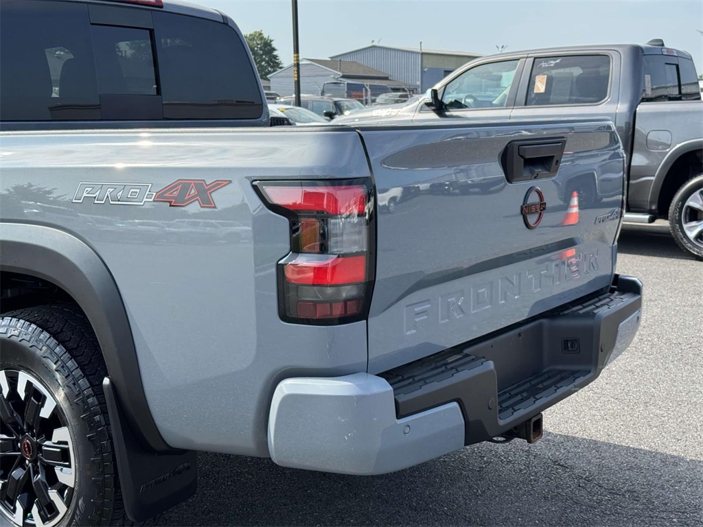 2023 Nissan Frontier PRO-4X photo 9