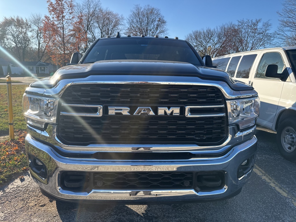 2023 Ram 3500 Big Horn photo 2